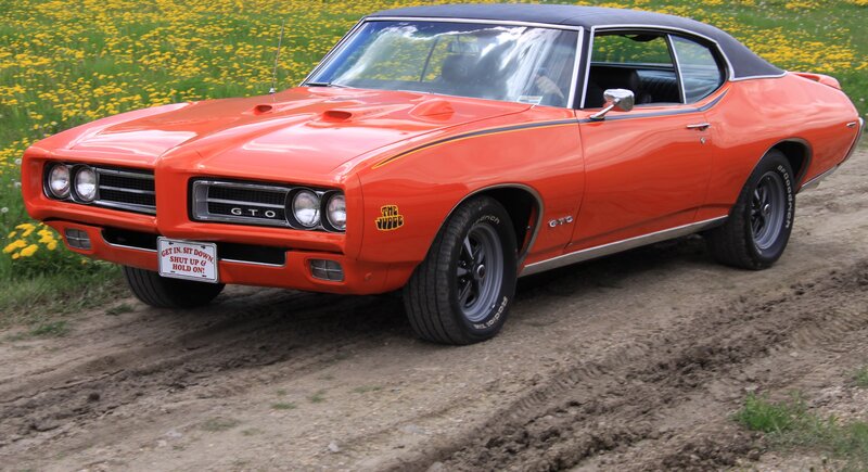 Orange Muscle Car — Calm, Summer