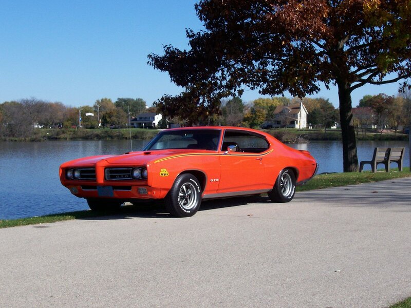 Orange Muscle Car — Serene, Autumn