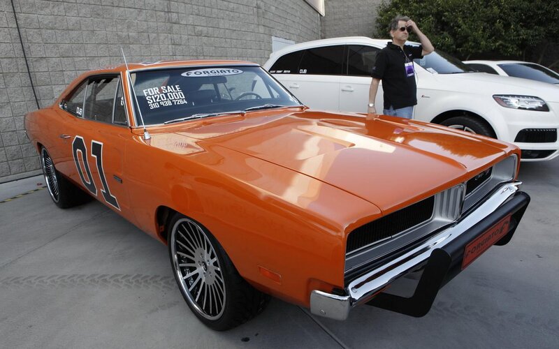 Orange Muscle Car — Showcase