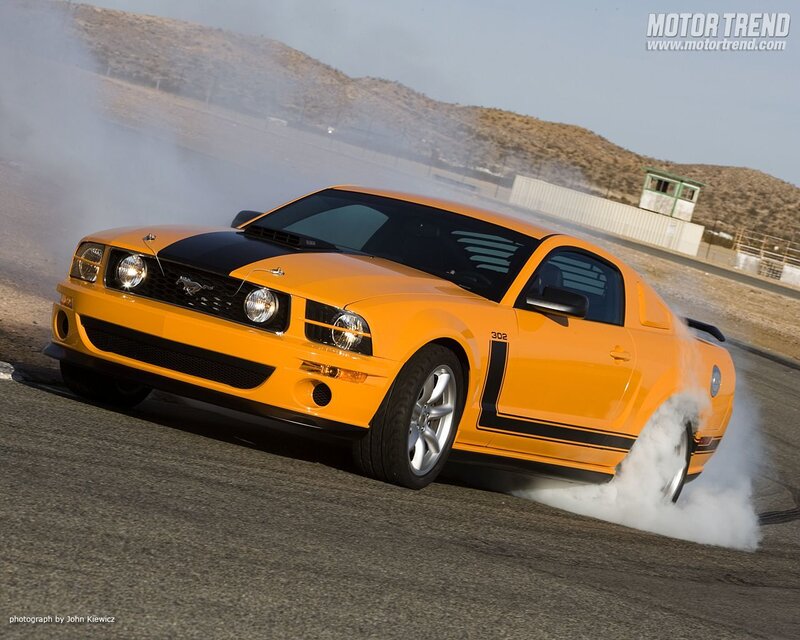 Orange Mustang Car — Dynamic