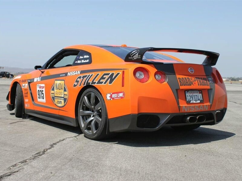 orange nissan gt-r race car