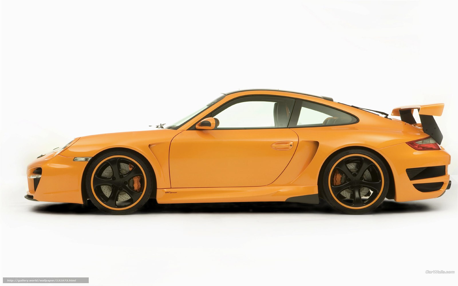 orange porsche 911 gt3