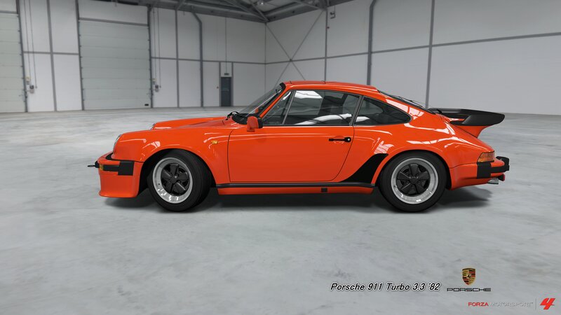 Orange Porsche 911 Turbo — Neutral