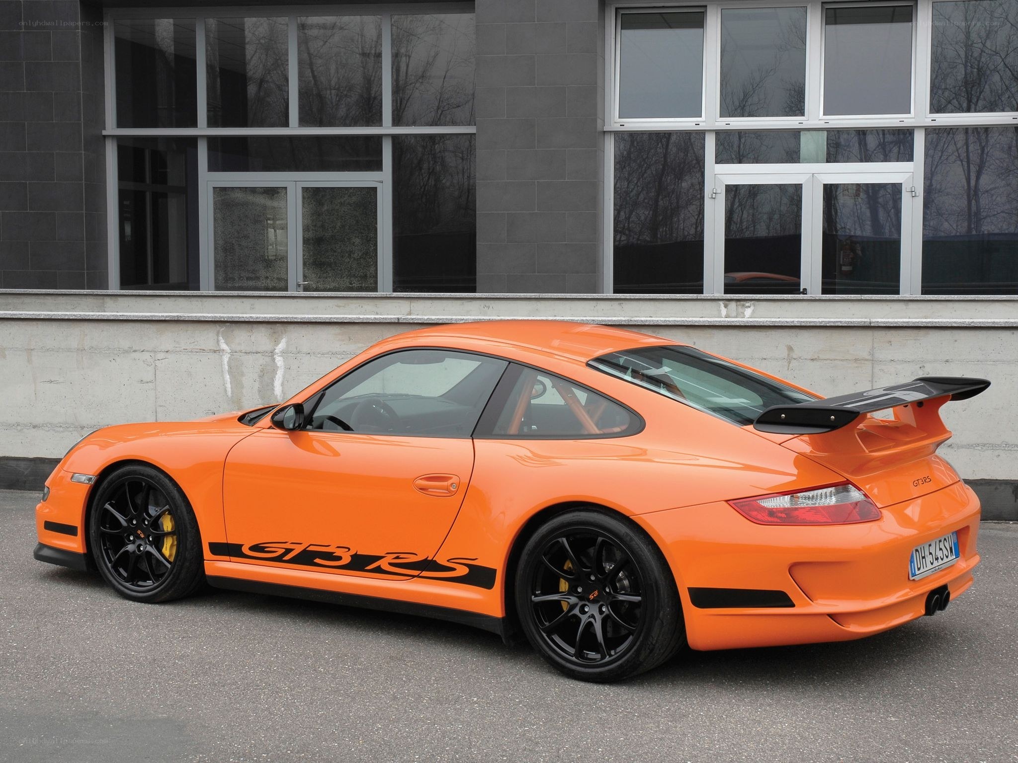 Orange Porsche GT3 RS