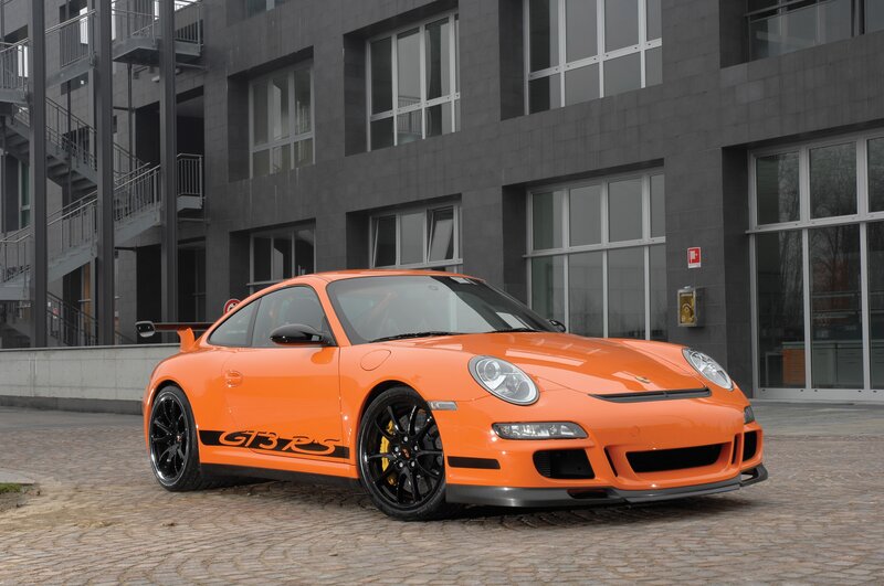 Orange Porsche GT3 RS