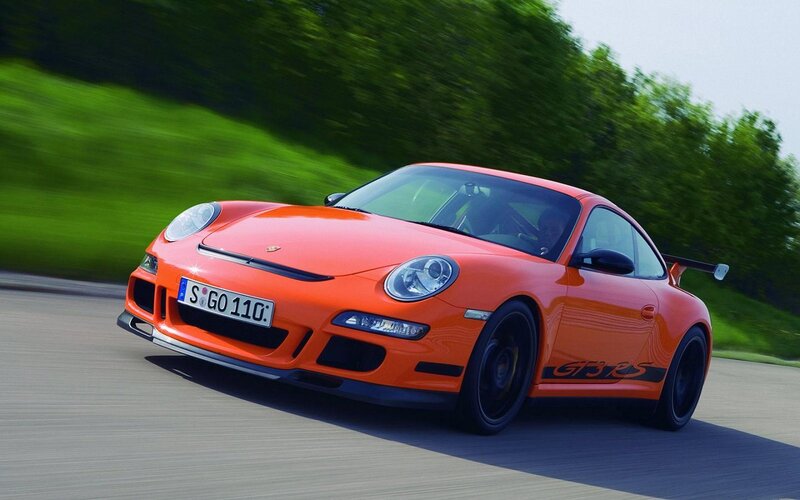 Orange Porsche Gt3 Rs — Dynamic