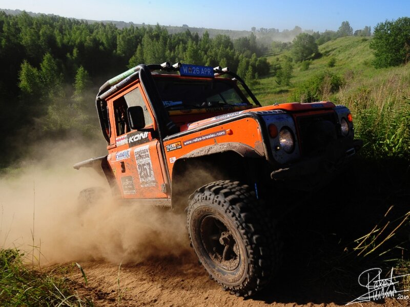 Orange Rally Vehicle — Dynamic