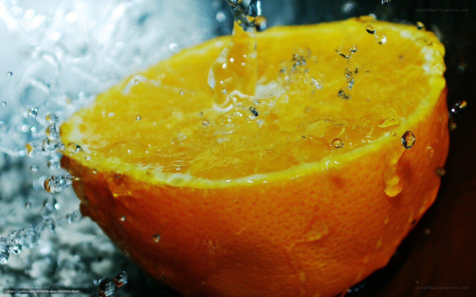 orange slice with water splash