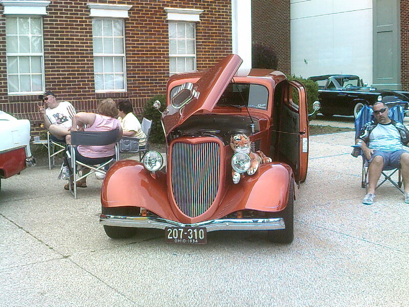Orange Vintage Car — Relaxed