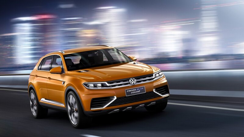Orange Volkswagen Suv — Dynamic