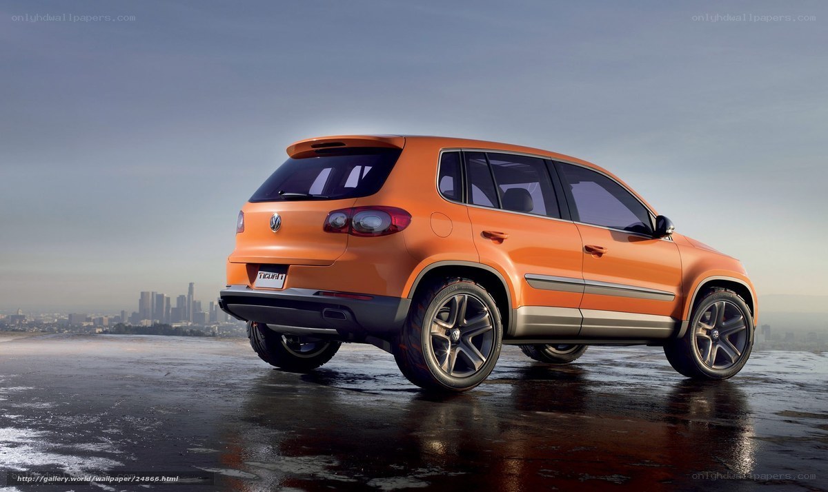 Orange Volkswagen Tiguan