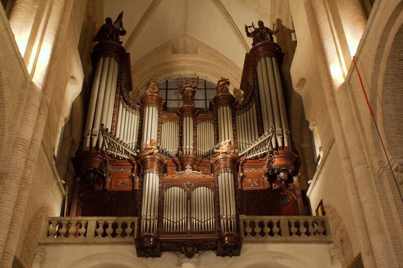 Orchestra organ in church