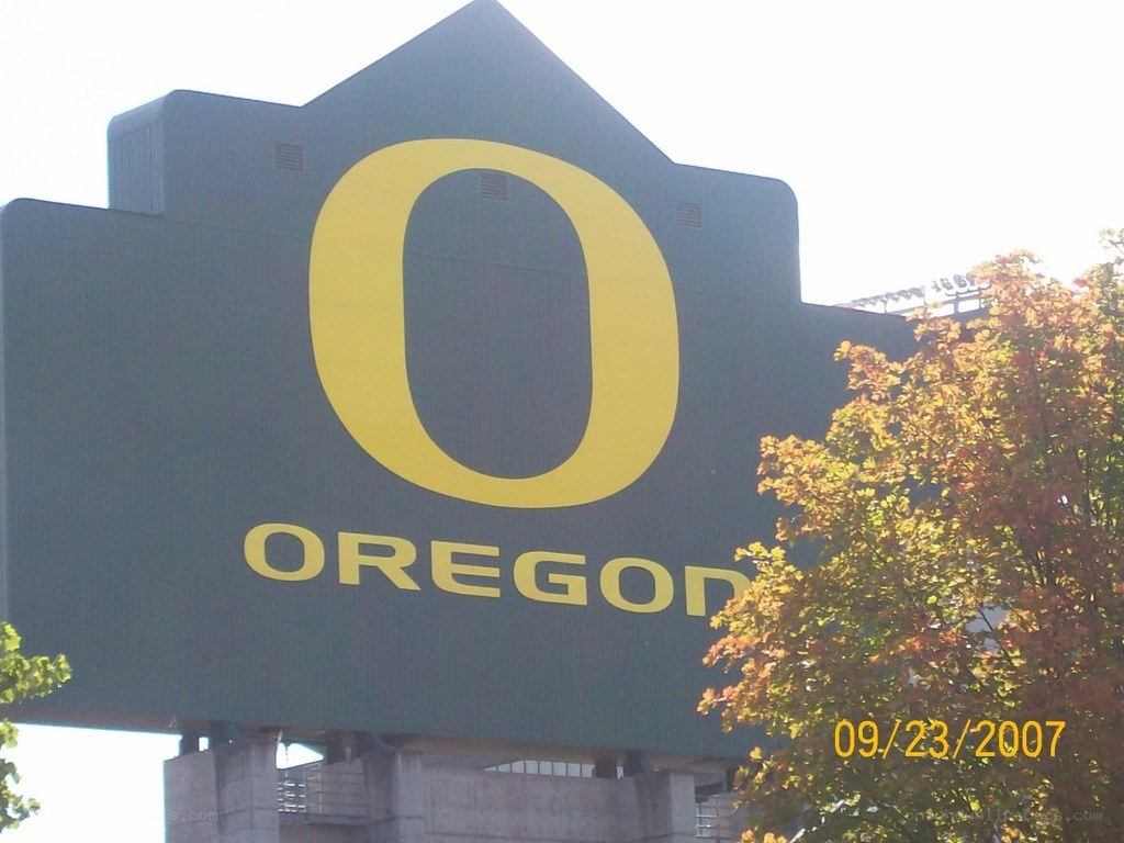 Oregon sign at a stadium