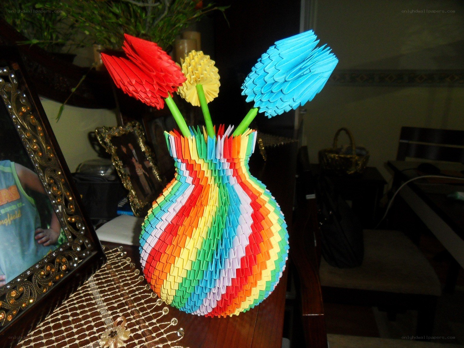 Origami vase with flowers
