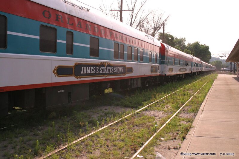 Orlando Florida train at station