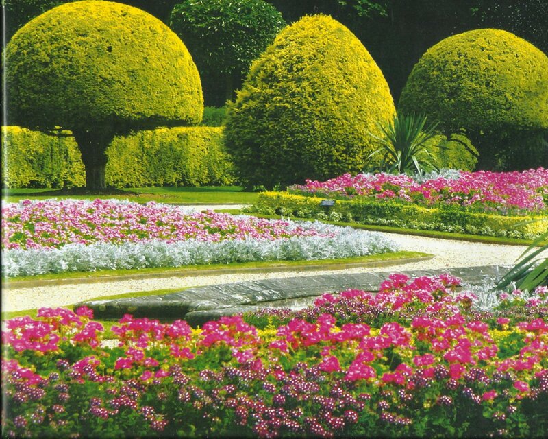 Ornamental Garden — Green, Serene