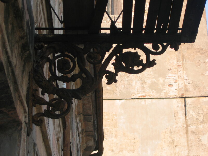 Ornate Balcony Bracket