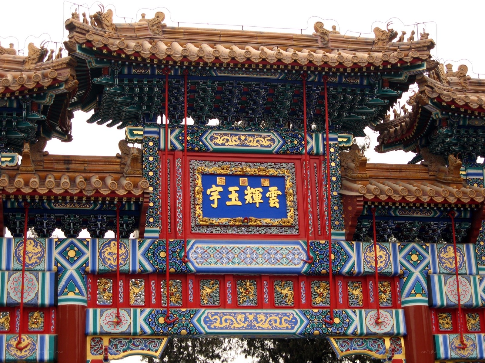 ornate Chinese temple gate