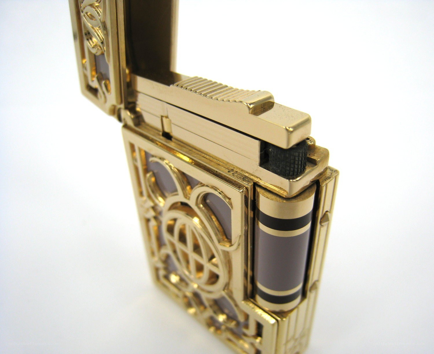 ornate gold lighter