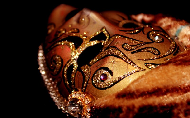 Ornate Golden Mask — Gold