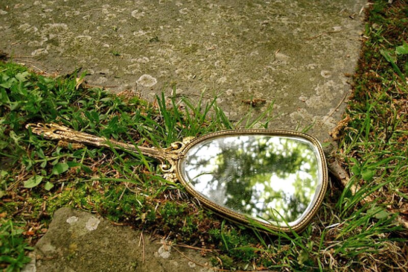 Ornate Hand Mirror — Green