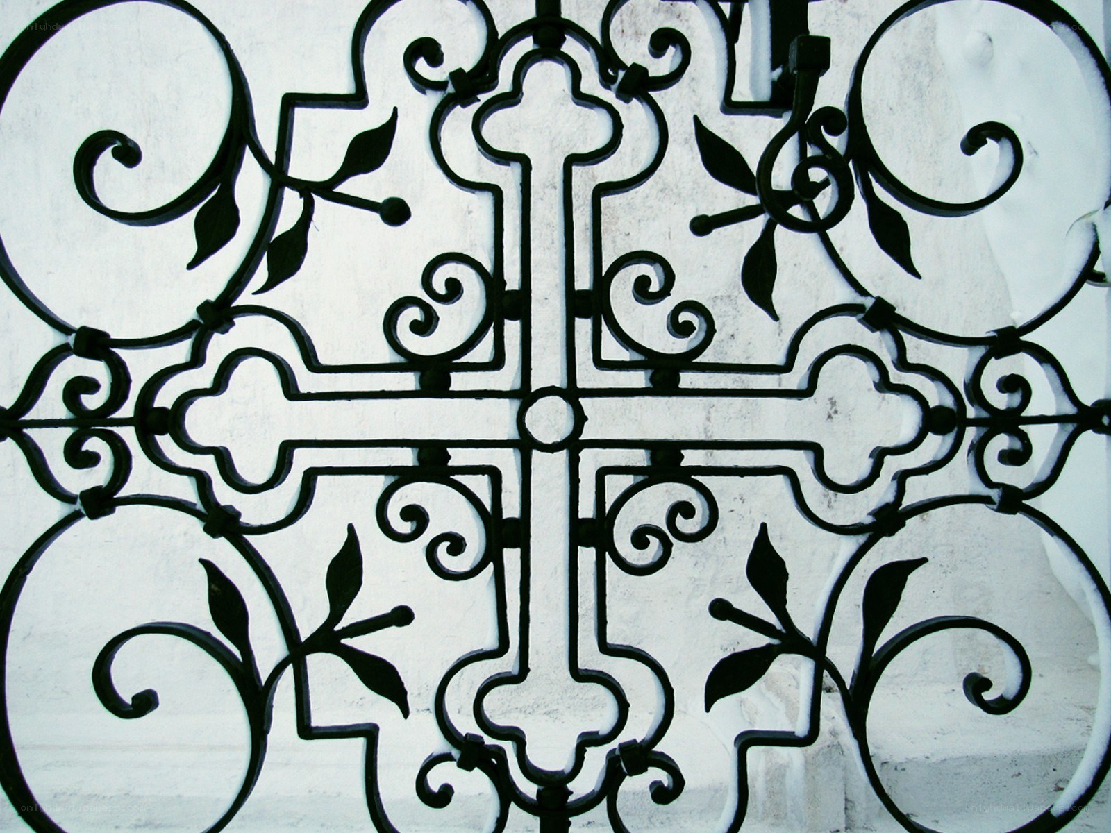ornate iron cross design