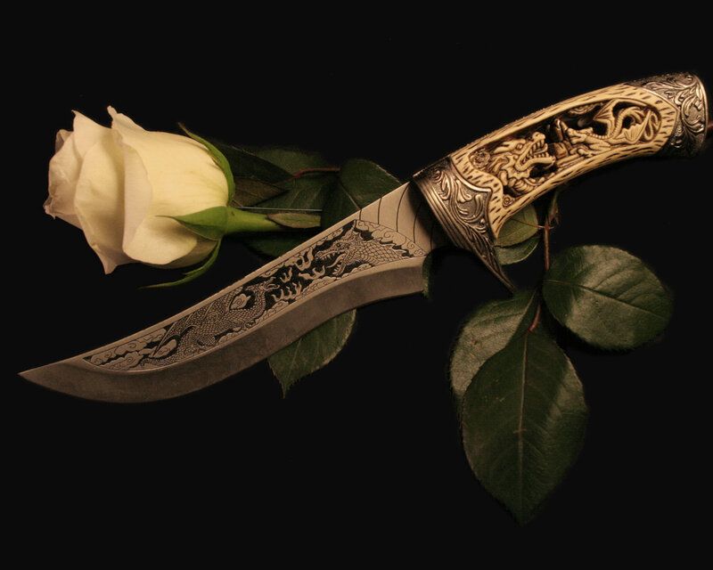 Ornate Knife with Rose — Black