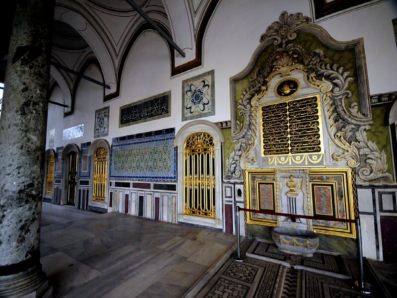 Ornate Mosque Interior — White, Serene
