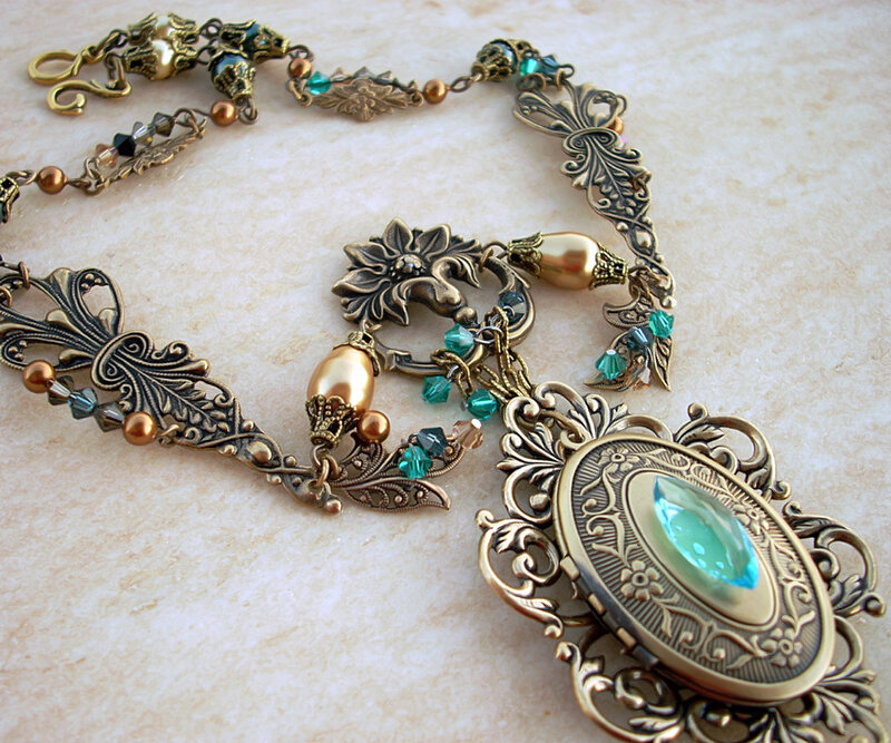 Ornate Necklace with Pendant