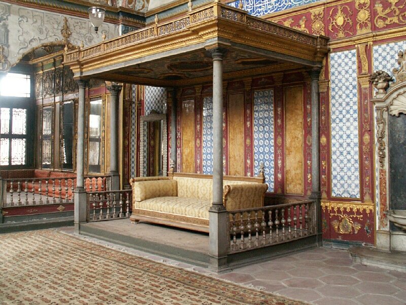 ornate palace bed chamber