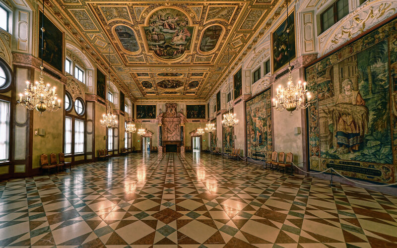 Ornate Palace Hall — Gold