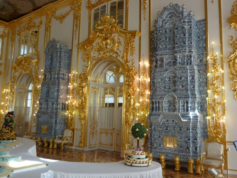 Ornate Palace Room — Gold, Opulent