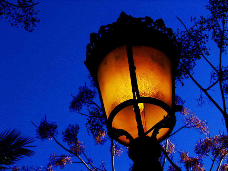 Ornate Street Lamp — Blue