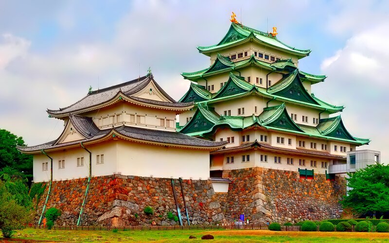 Osaka Castle — Green, Serene, Afternoon