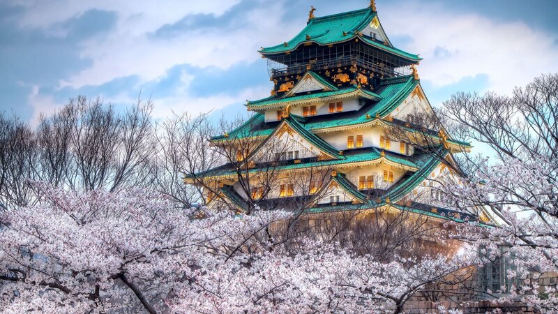 Osaka Castle — Green, Serene, Spring