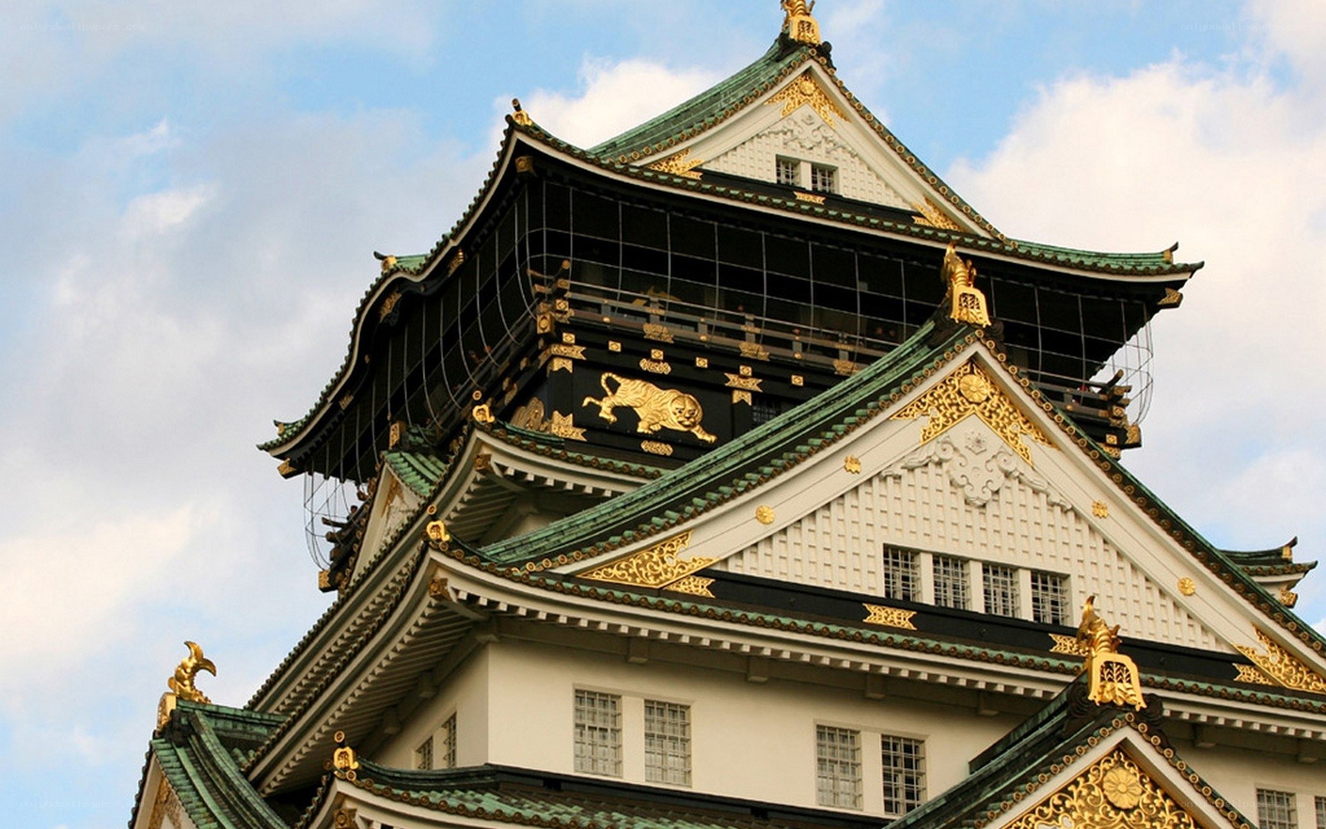 Osaka Castle tower