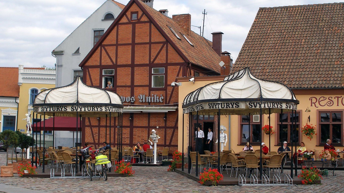 Outdoor cafe in a historic town square