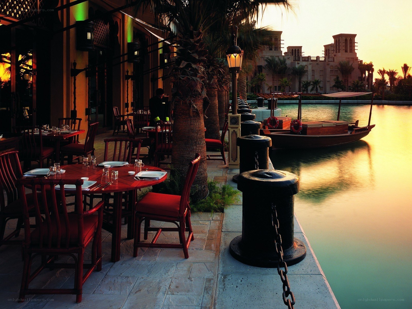 Outdoor dining by the canal