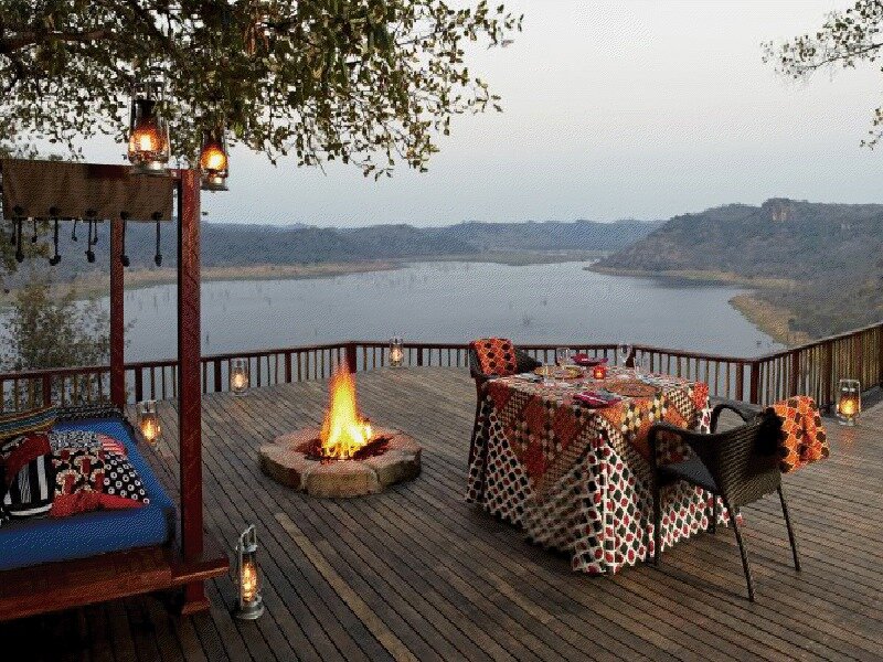Outdoor Dining Deck