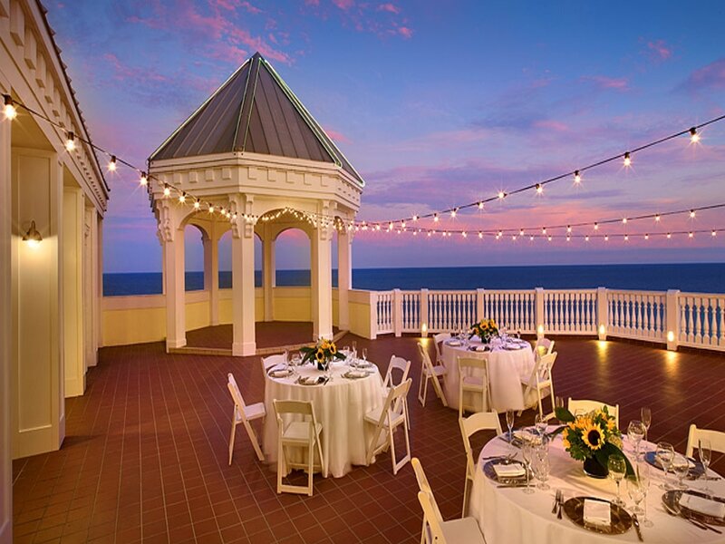 Outdoor Dining Terrace