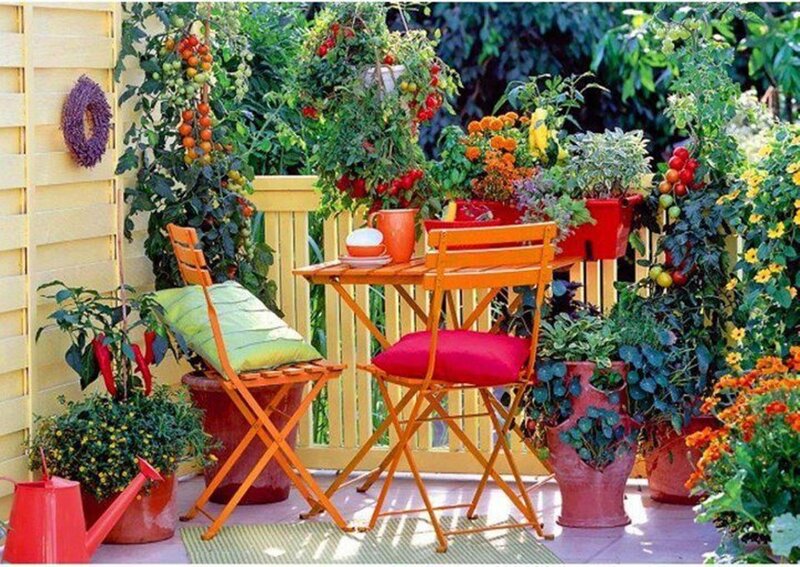 Outdoor Garden Table