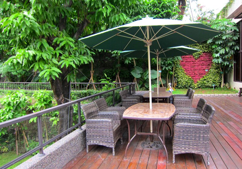 Outdoor Patio Furniture — Green, Serene