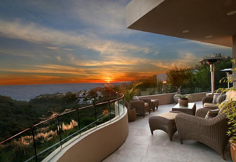 Outdoor Patio with Ocean View — Orange