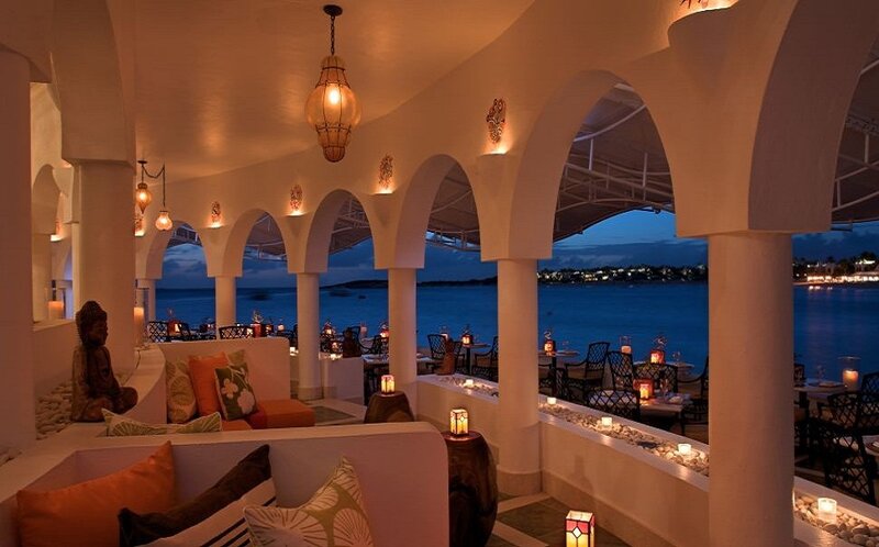 Outdoor Restaurant at Night — White