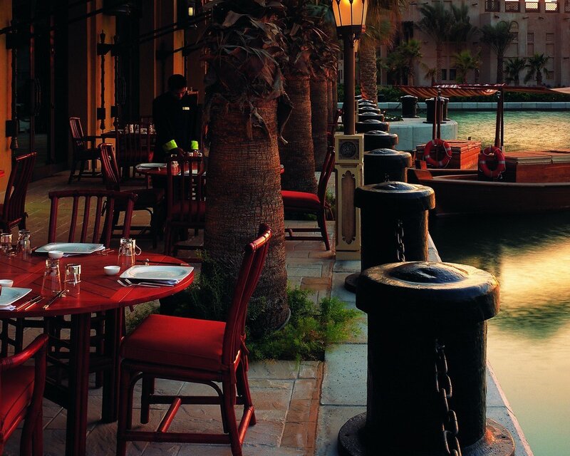 Outdoor restaurant by the water