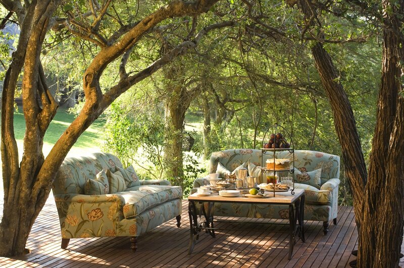 Outdoor Seating Area — Green
