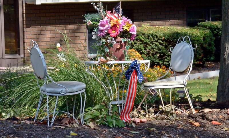 Outdoor Table and Chairs — Green