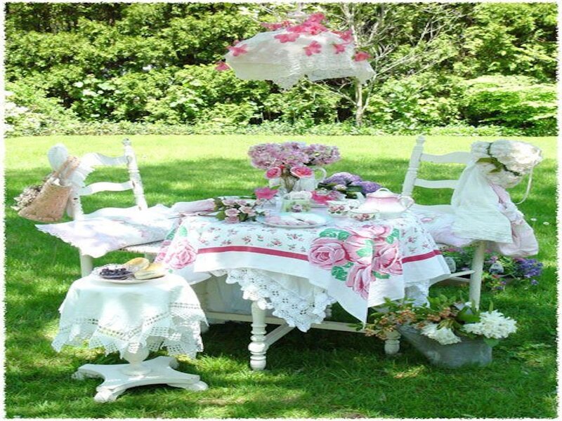 Outdoor Tea Party Setup — Green