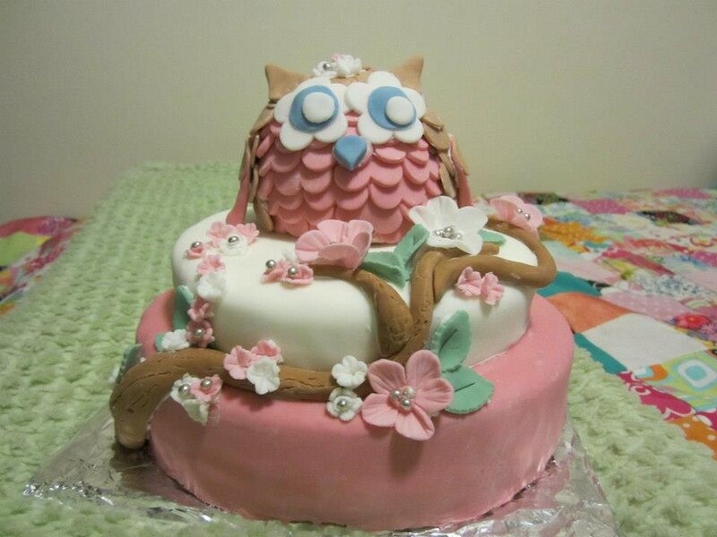 Owl-shaped Cake