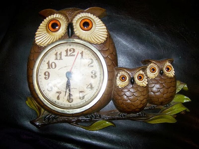 Owl-shaped Clock with Two Owls